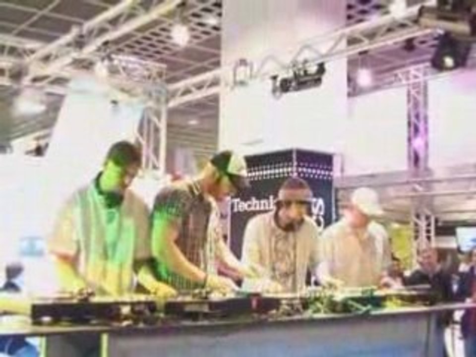 Noisy_stylus__musikmesse_2006