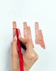 What your fingers say about love 💘