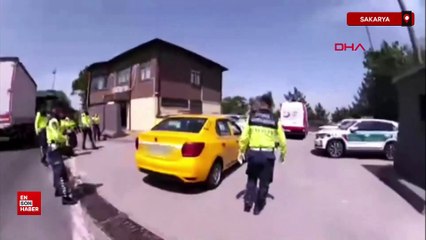 Sakarya'da takside 4 kaçak göçmen yakalandı