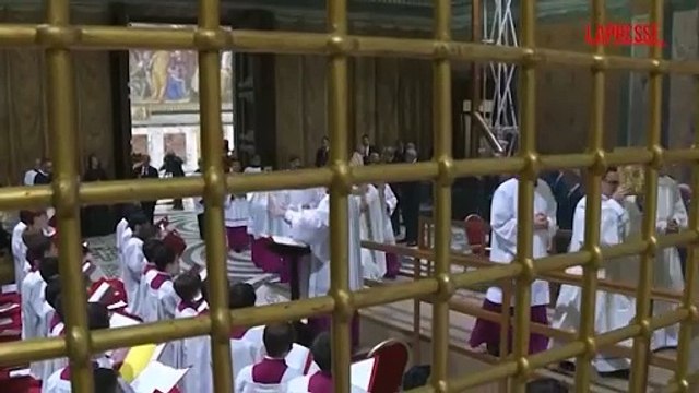 Papa Leone XIV, la prima messa nella Cappella Sistina con i cardinali