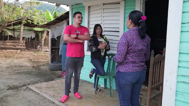 MADRE DEJABA LOS HIJOS SIN COMER PARA DARLE A UNA AMIGA Y MIRA COMO LE PAGo