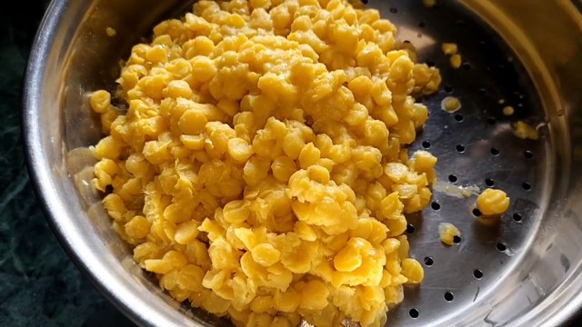 Holi Special - Puranpoli Katachi aamti