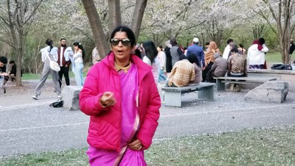 Aage bhi jaane na tu by Chitralekha Dixit