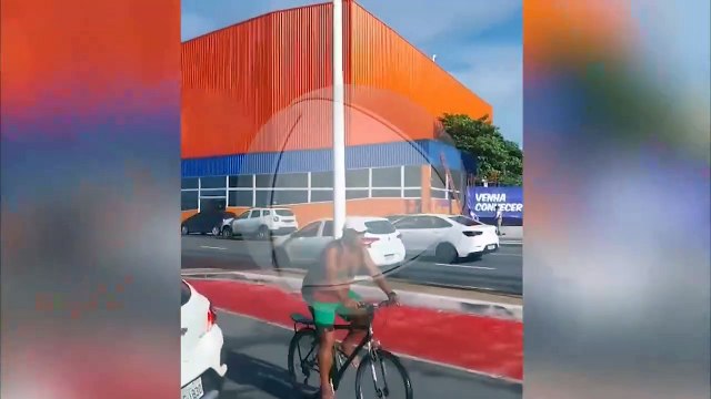 Patamares: Vídeo mostra momento em que policiais militares atiram em suspeito durante tiroteio