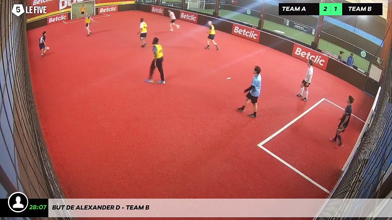 But de Alexander D - Team B