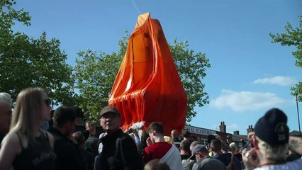 Huge crowds gather for unveiling of Lemmy Kilmister statue
