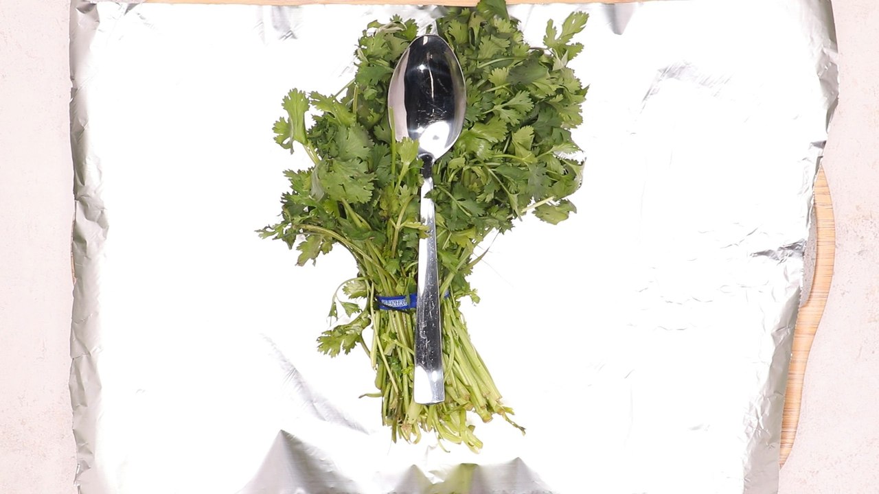 Cómo conservar el cilantro o perejil por más tiempo