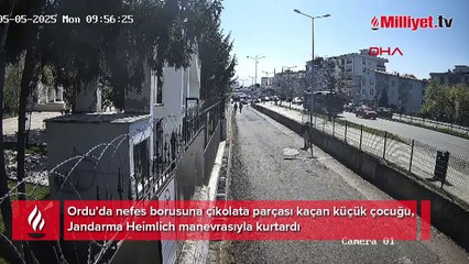 Jandarma, nefes borusuna yiyecek kaçan çocuğu 'Heimlich' manevrasıyla kurtardı
