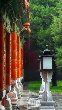 Beihai Park in the Rain - A Romantic Chinese Imperial Garden / Parc Beihai sous la pluie - Un jardin impérial chinois romantique