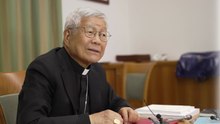 유흥식 "4번째 투표에서 확 쏠려...89표에 기립 박수" / YTN