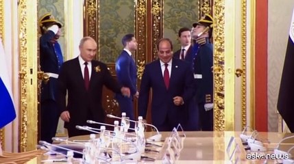 Putin riceve Al-Sisi: "Egitto nostro partner fondamentale in Africa"