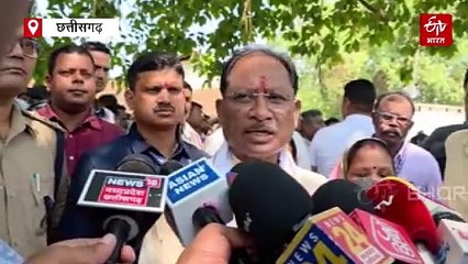 अचानक सीएम का काफिला पहुंचा बलौदा बाजार के कमार पारा, साय ने बांस से बने सूप और पंखे खरीदे