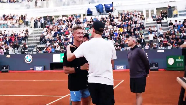 Sinner, videomessaggio ai tifosi prima dell'esordio a Roma: Felice di essere di nuovo qui, comunque vada oggi