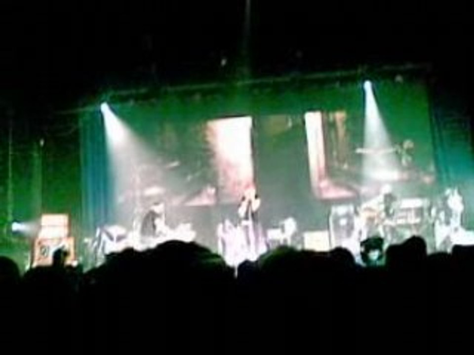 Portishead - Machine Gun - Live at Brussels