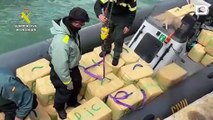 La Guardia Civil interviene 3.700 kilos de hachís tras una persecución por el Río Guadiana