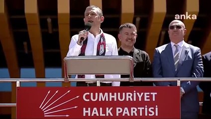 Özel, Anneler Günü'nü Kürtçe kutladı