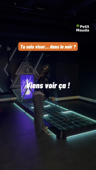 Le mini-golf de Boom Boom Villette te plonge dans un parcours interactif et lumineux à l’ambiance futuriste.m©️ Crédit : @petitmauda👉🏻 Abonne-toi ! 🌳