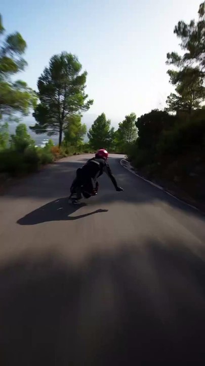 Skating board video expert