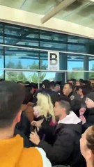 Azgınlar üniversiteyi karıştırdı! LGBT’li sapkınlardan aile konferansına saldırı