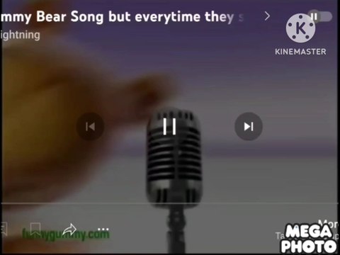 Gummy Bear Song but everytime he say gummy the pitch gets lower in Green Lowers