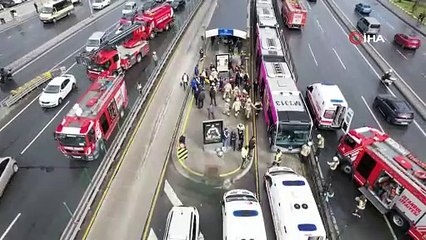 Beylikdüzü’nde metrobüs kazası: 2’si ağır 14 yaralı