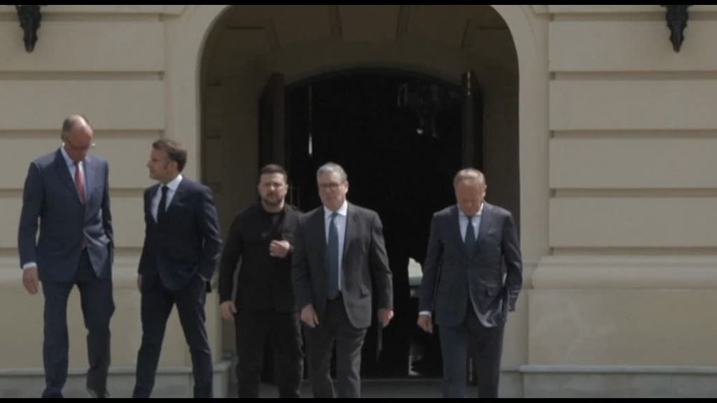 Video Zelensky: tregua mette basi per pace, Trump concorda