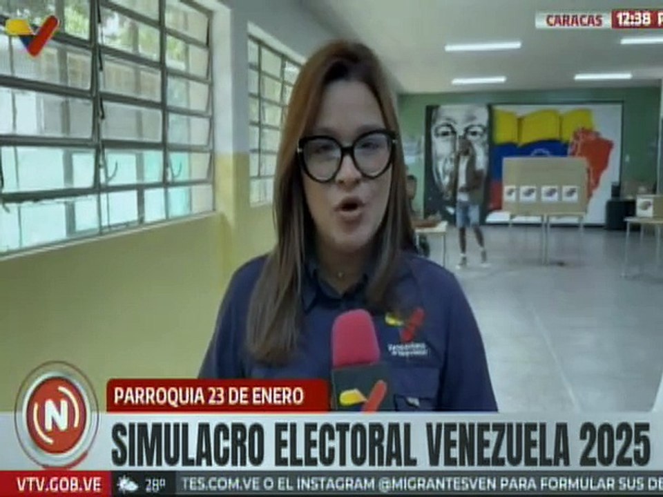Caracas | Habitantes de la parroquia 23 de Enero participan en esta jornada de simulacro electoral