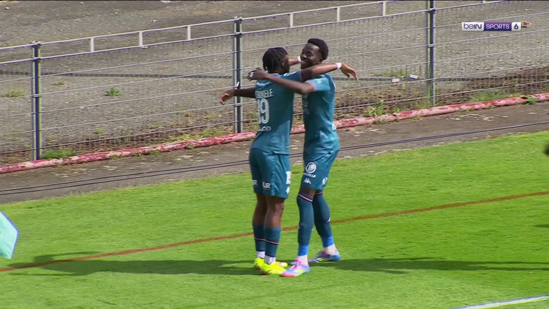 Ligue 2 : Metz finit en beauté et attend les playoffs