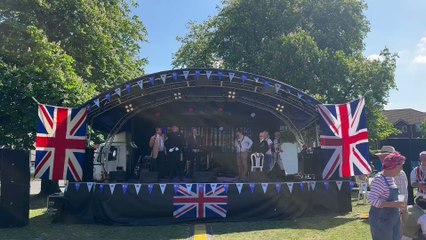 WATCH: Haslemere's town crier and mayor Olly Leach open VE Day celebrations on Lion Green