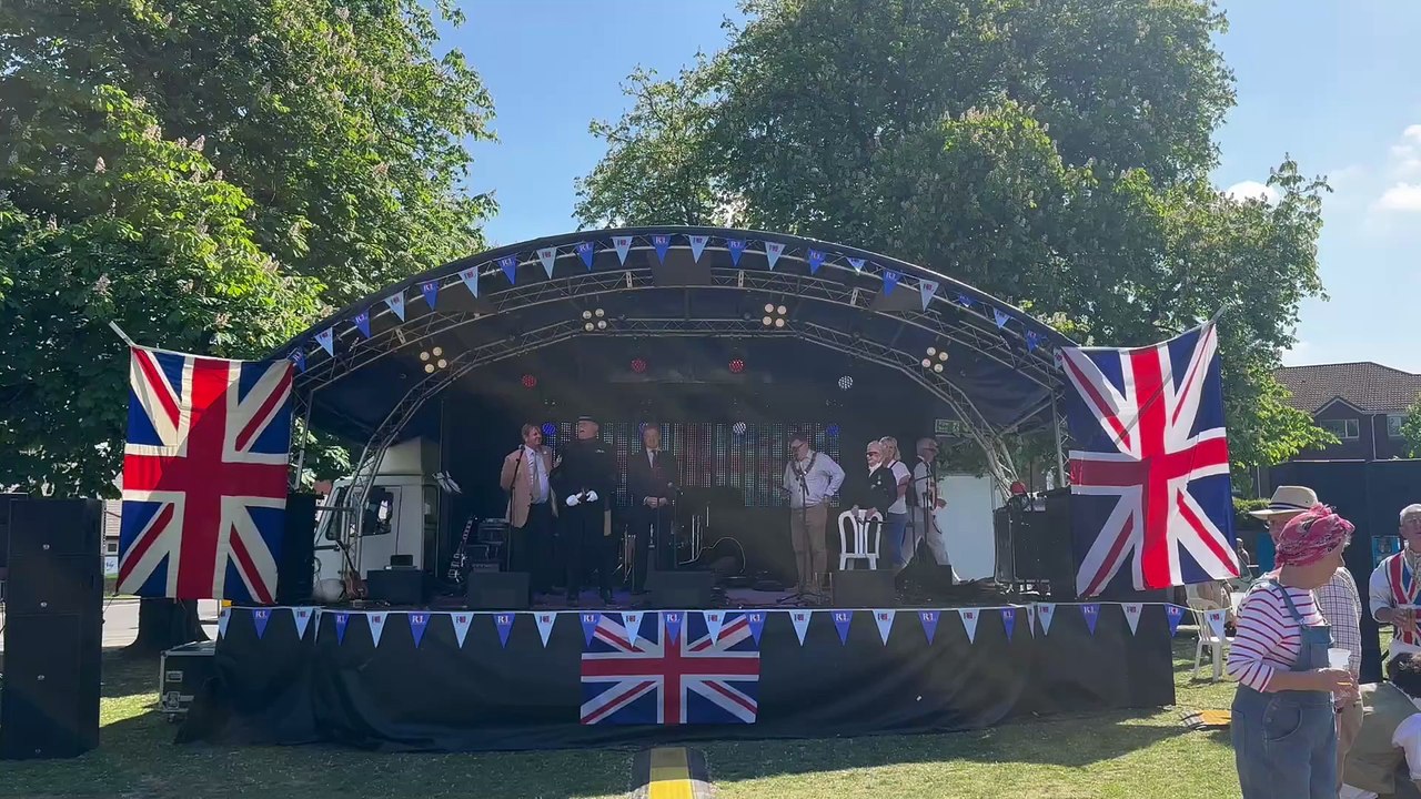 WATCH: Haslemere's town crier and mayor Olly Leach open VE Day celebrations on Lion Green