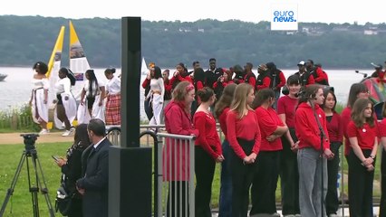 فرنسا تُحيي ذكرى العبودية وبايرو يدعو إلى مواجهة "تاريخ رهيب ومرعب"