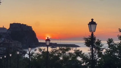 Polimeni - CALABRIA: Scilla alla scoperta del paradiso Calabria (10.05.25)