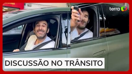 Motorista de carro de luxo agride jornalista com spray de pimenta em SP