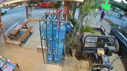 Cámara de seguridad capta atropello en Puerto Cortés