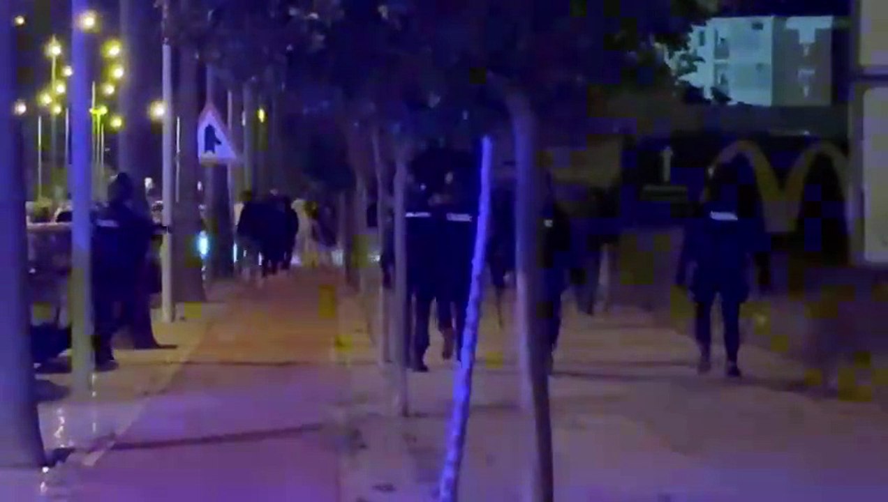 Cargas policiales a la llegada del Sevilla de Vigo