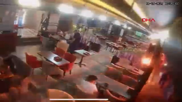 Gece yarısı İzmir'de patlama