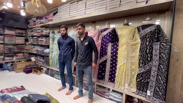 Arsalan Saree Emporium Shahrah-e-iraq , paradise shopping centre , shop#51 , SADAR، KHI، Karachi, Karachi City, Sindh 78600 Contact numbers: 0307-1748017 Zain 0321-9242259 Abdullah