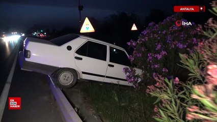 Antalya'da facianın eşiğinden dönülen kazayı burunları bile kanamadan atlattılar