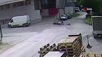 Bursa’da iki motosikletinin karıştığı kaza kamerada