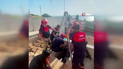 İzmir’de kuyuya düşen yaşlı kadın kurtarıldı