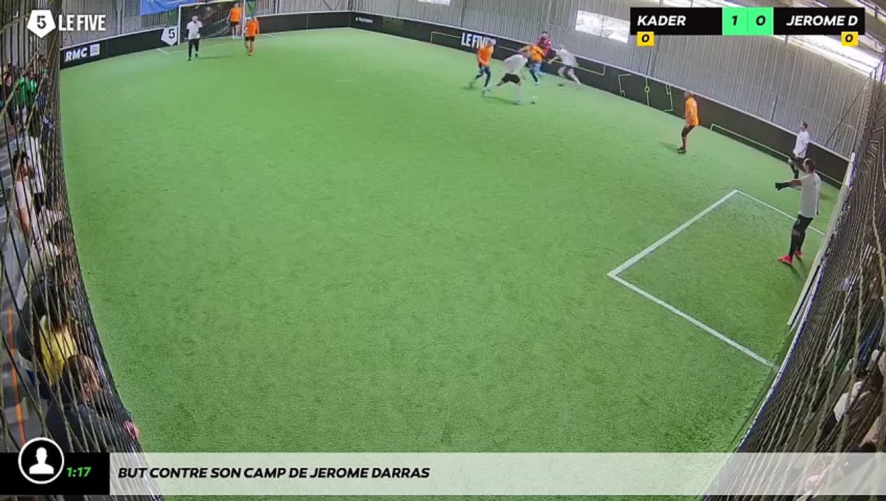 But contre son camp de Jerome Darras