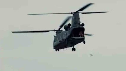 動画：イギリス、チヌークヘリからFPVドローンの発射テストを実施