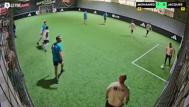 MOHAMED SADIKI - JACQUES SEMBATENE 11/05 à 10:42 - Football Terrain 3 (LeFive Pau)