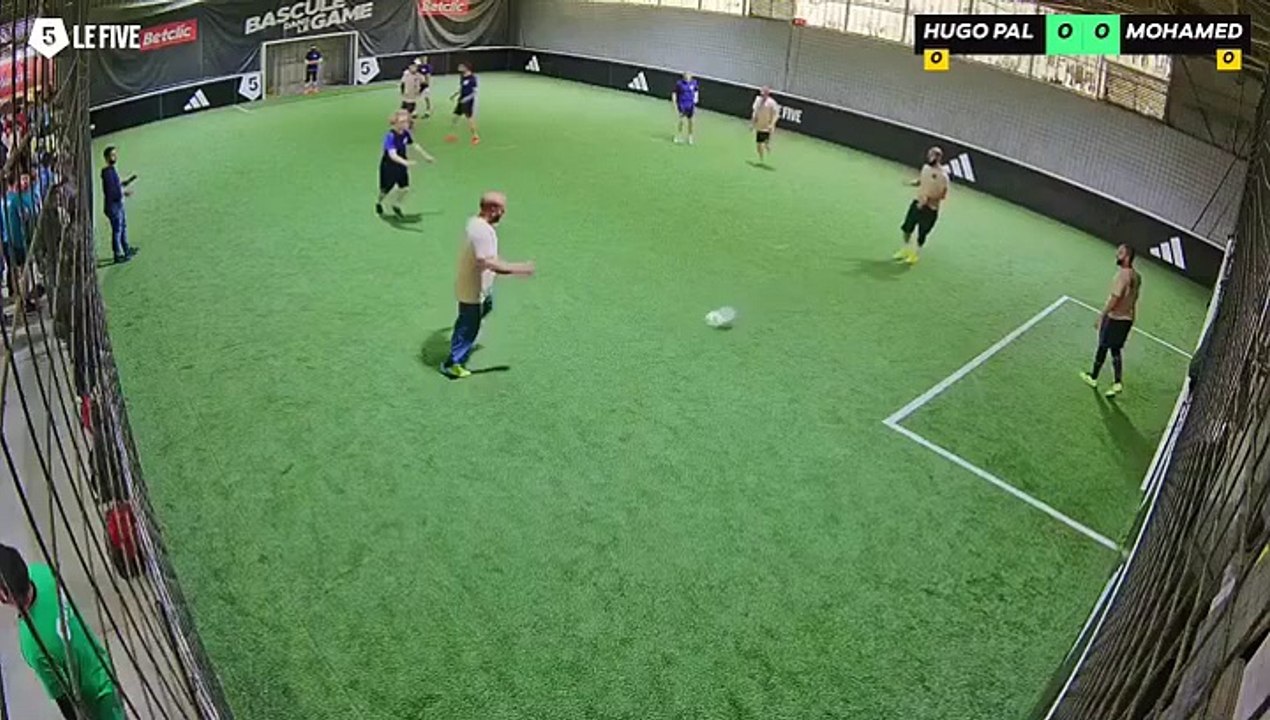 HUGO PALAIS - MOHAMED SADIKI 11/05 à 11:21 - Football Terrain 3 (LeFive Pau)
