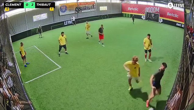 CLEMENT FOUSSADIER - THIBAUT GACHES 11/05 à 11:19 - Football Terrain 1 (LeFive Pau)