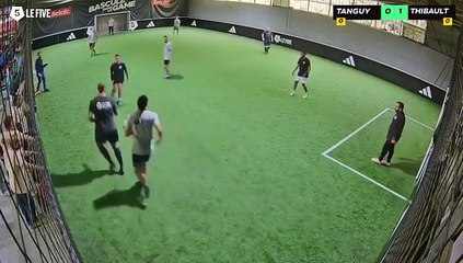 TANGUY - THIBAULT ROIATTI 11/05 à 11:01 - Football Terrain 3 (LeFive Pau)