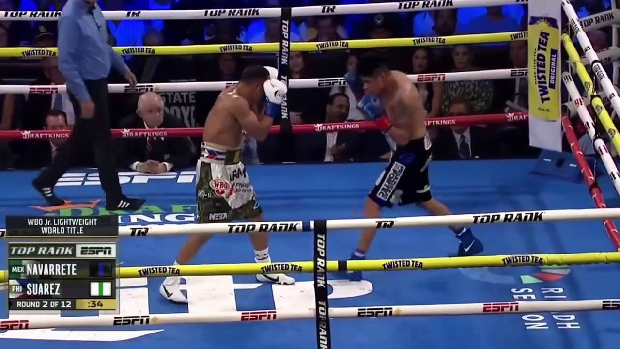 Emanuel Navarrete VS Charly Suarez
