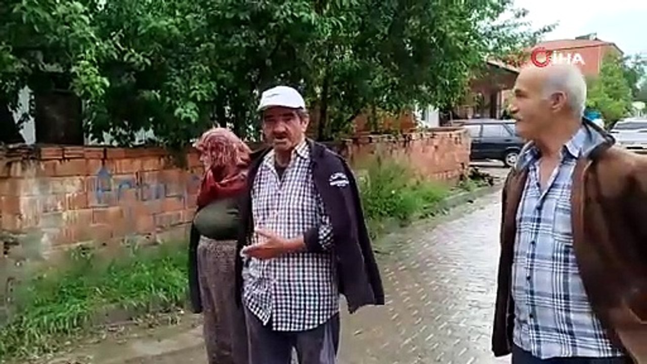 Fındık büyüklüğünde yağan dolu trafik kazasını beraberinde getirdi: 1 yaralı