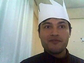 Ercik Kral Şak Şuka Dansı Yapıyor