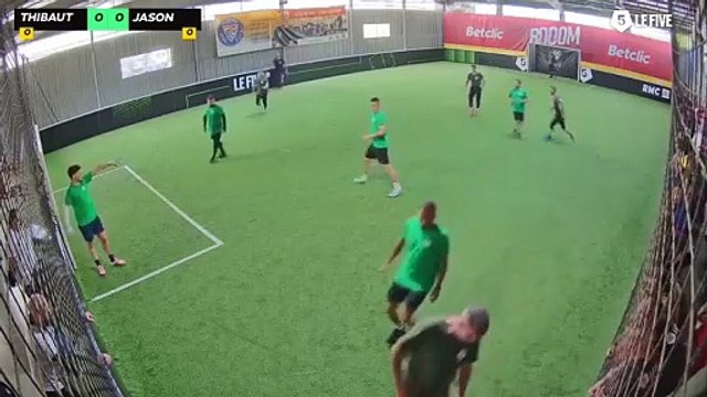 Thibaut Gaches - Jason 11/05 à 14:32 - Football Terrain 1 (LeFive Pau)